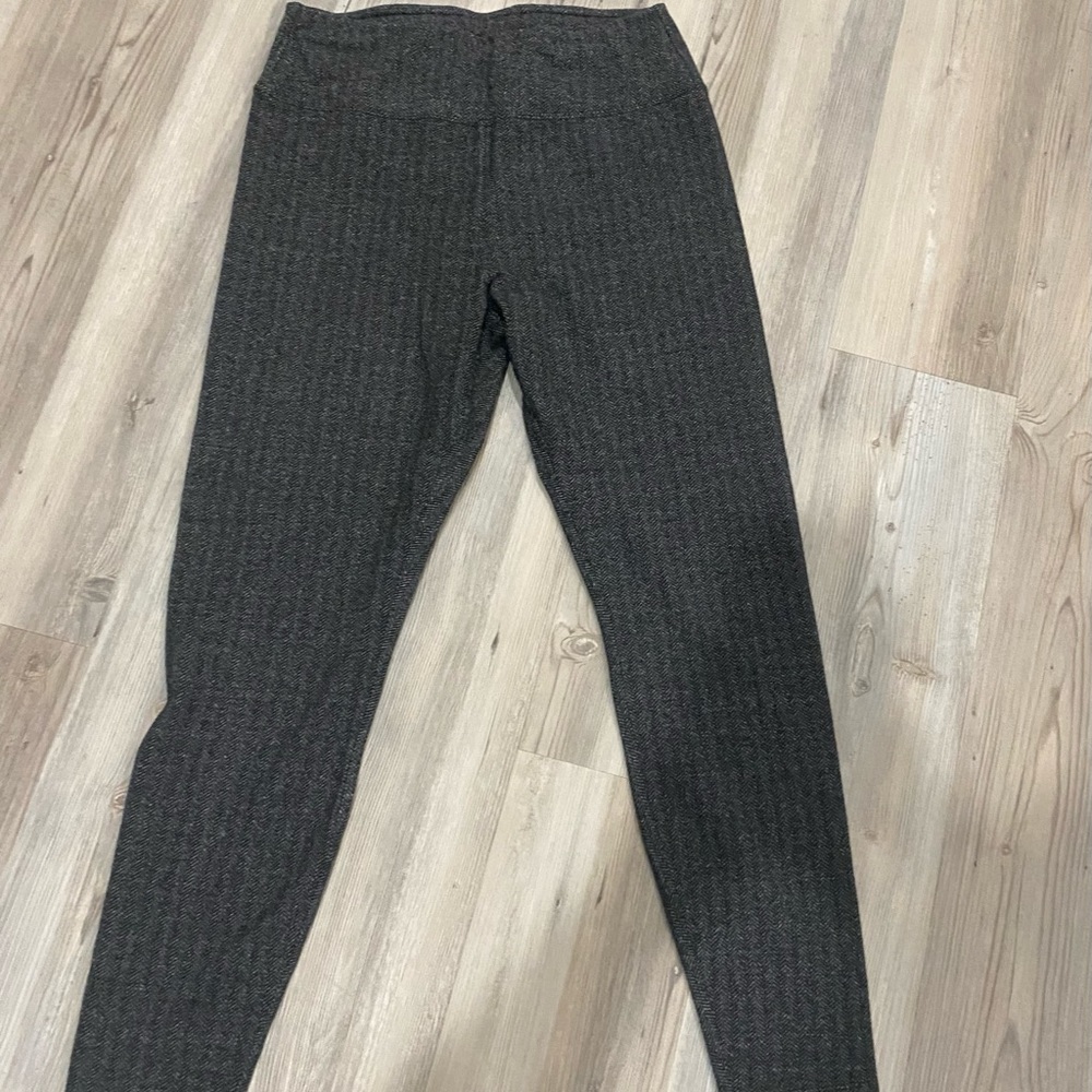 Cozy flannel leggings size medium!